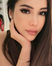 Evie (23)