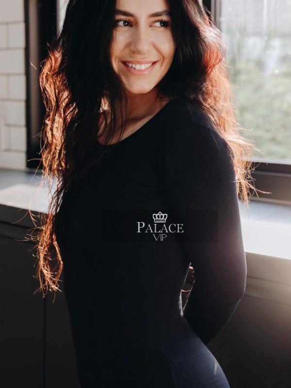 Mandy, Knightsbridge, Brazilian Escort