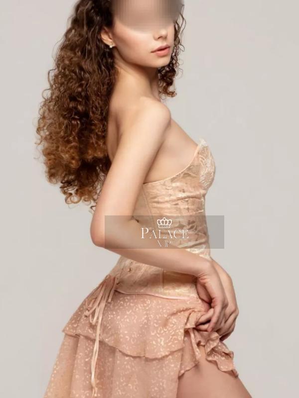 Victoria, Earls Court, Russian Escort