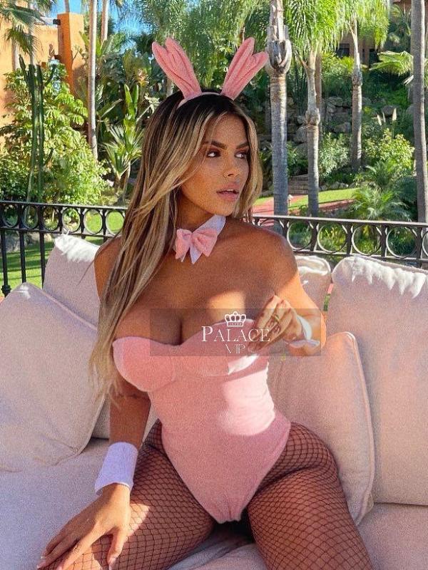 Mila, Kensington, Brazilian Escort