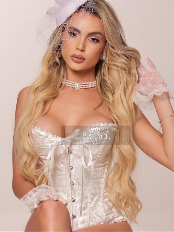 Liz, Gloucester Rd, Brazilian Escort