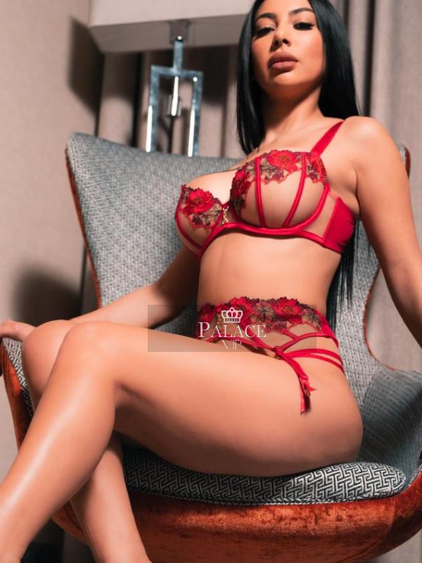 Nicole, Chelsea, Eastern European Escort