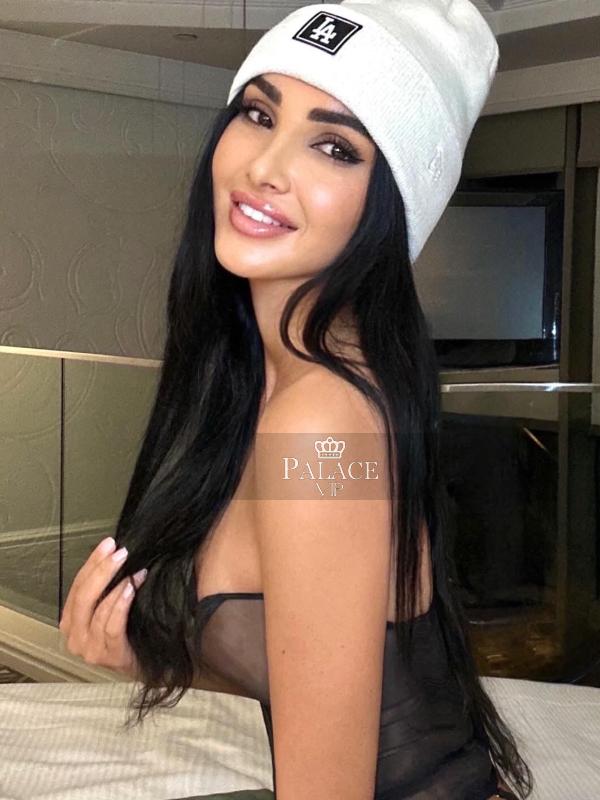 Isabella, Marylebone, Italian Escort