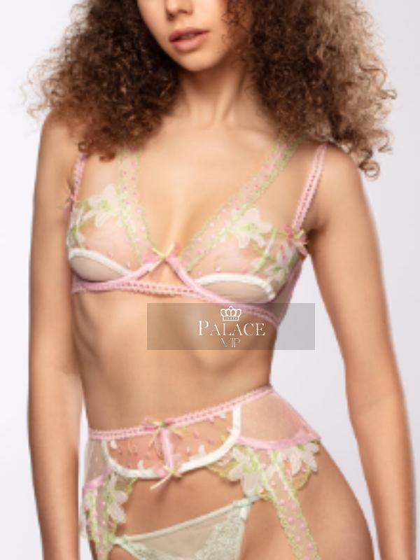 Victoria, Earls Court, Russian Escort