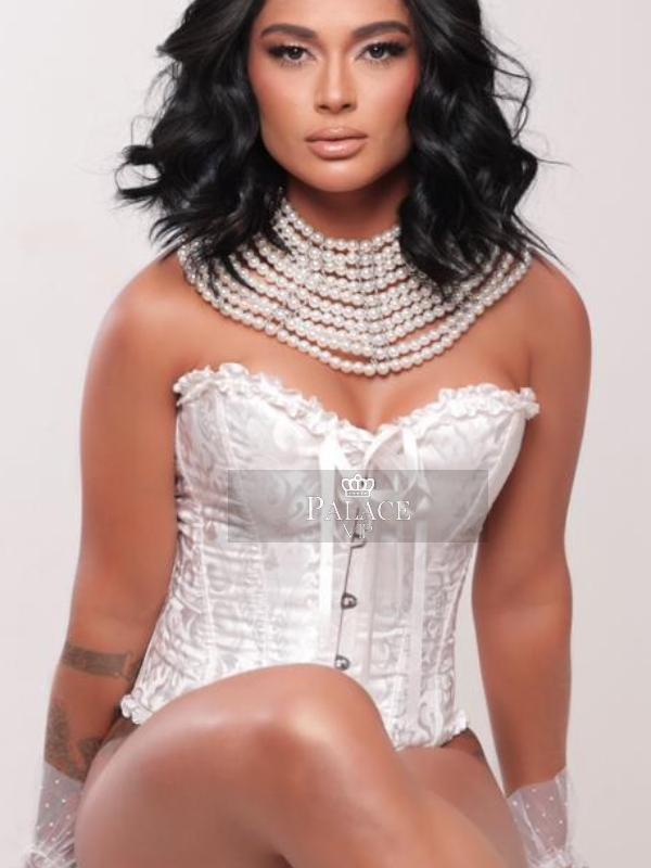 Pietra, Lancaster Gate, Brazilian Escort