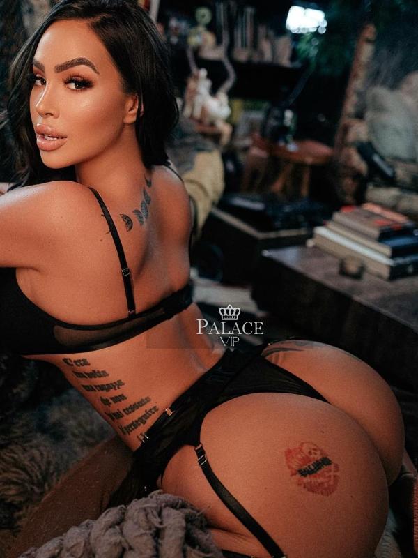 Samie, , Spanish Escort