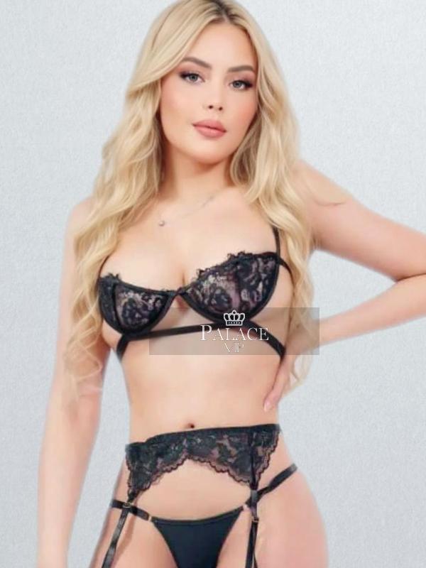 Mika, , Brazilian Escort