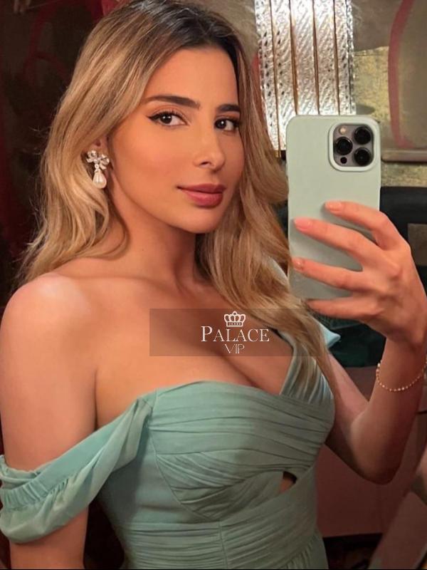 Maisa, Earls Court, Brazilian Escort