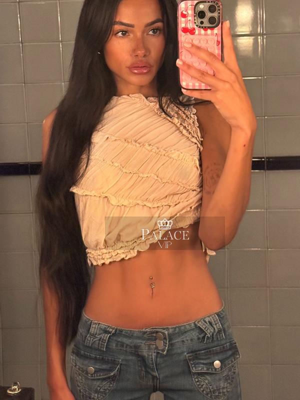 Skye, Outcall Only, Irish Escort