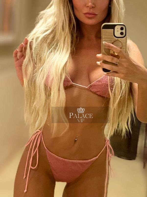 Holly, Mayfair, British Escort